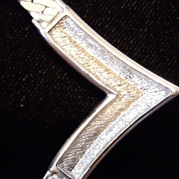 RARE SILVER Vintage Christian Dior V Chevron cz enamel necklace 16-18" - Picture 4 of 10